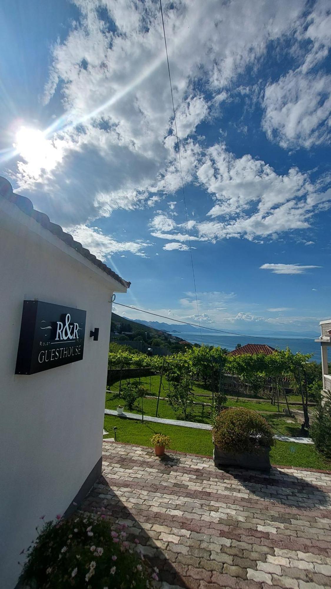 R&R Gesthouse Hotel Široka Exterior foto